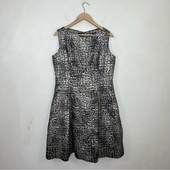 Tom and Linda Platt Animal Print Sleeveless Pleated Cocktail Formal Dress - Picture 13 of 13